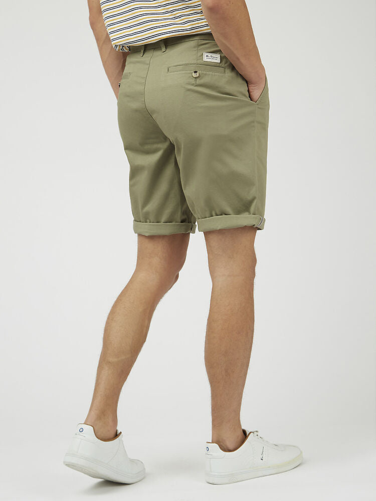 SIGNATURE CHINO SHORT LITCHEN GREEN